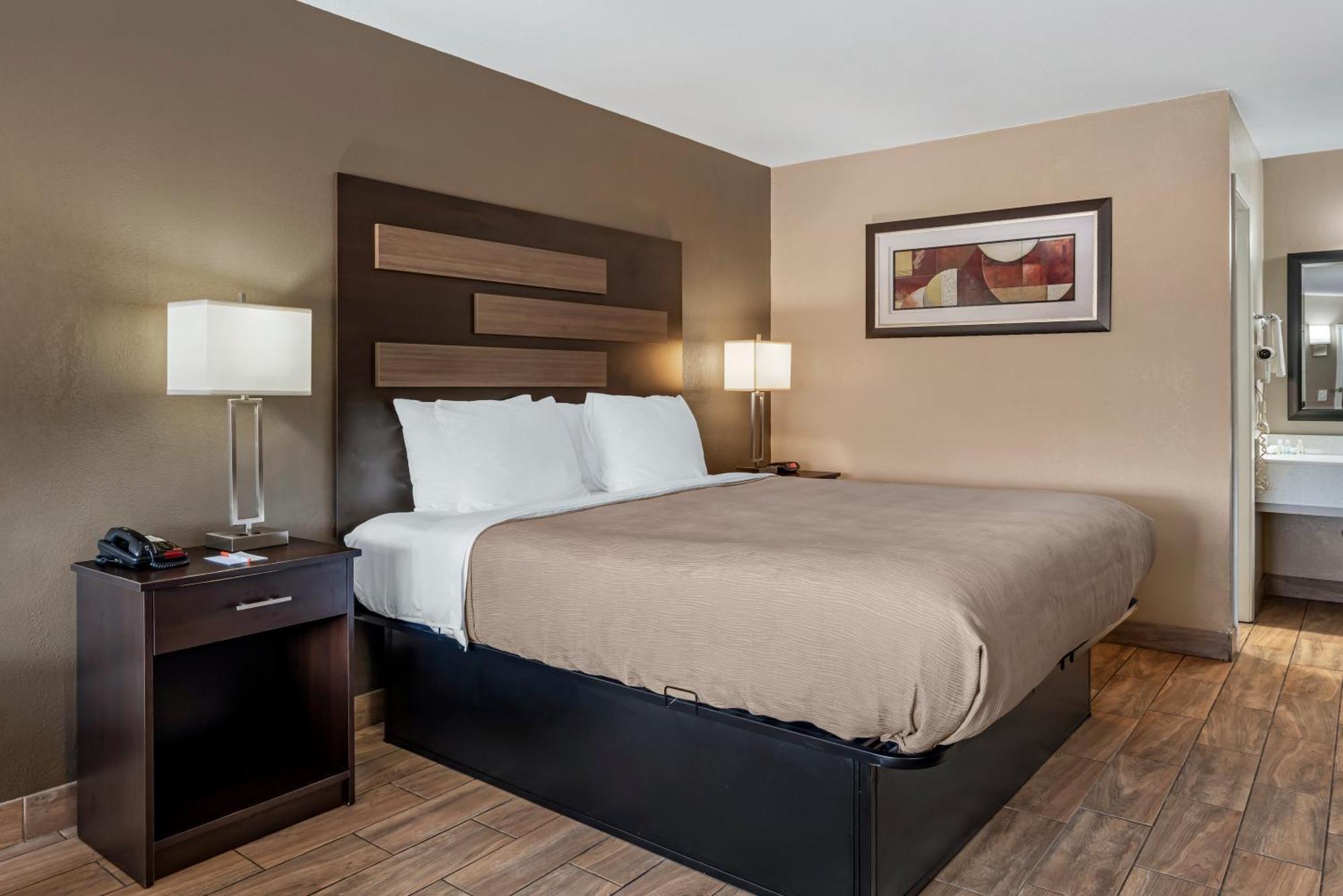 Quality Inn & Suites New Boston Exterior photo
