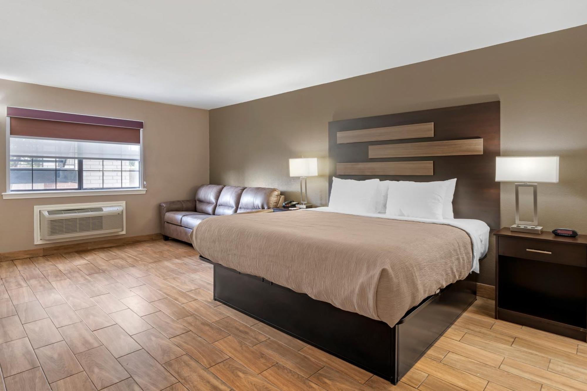 Quality Inn & Suites New Boston Exterior photo