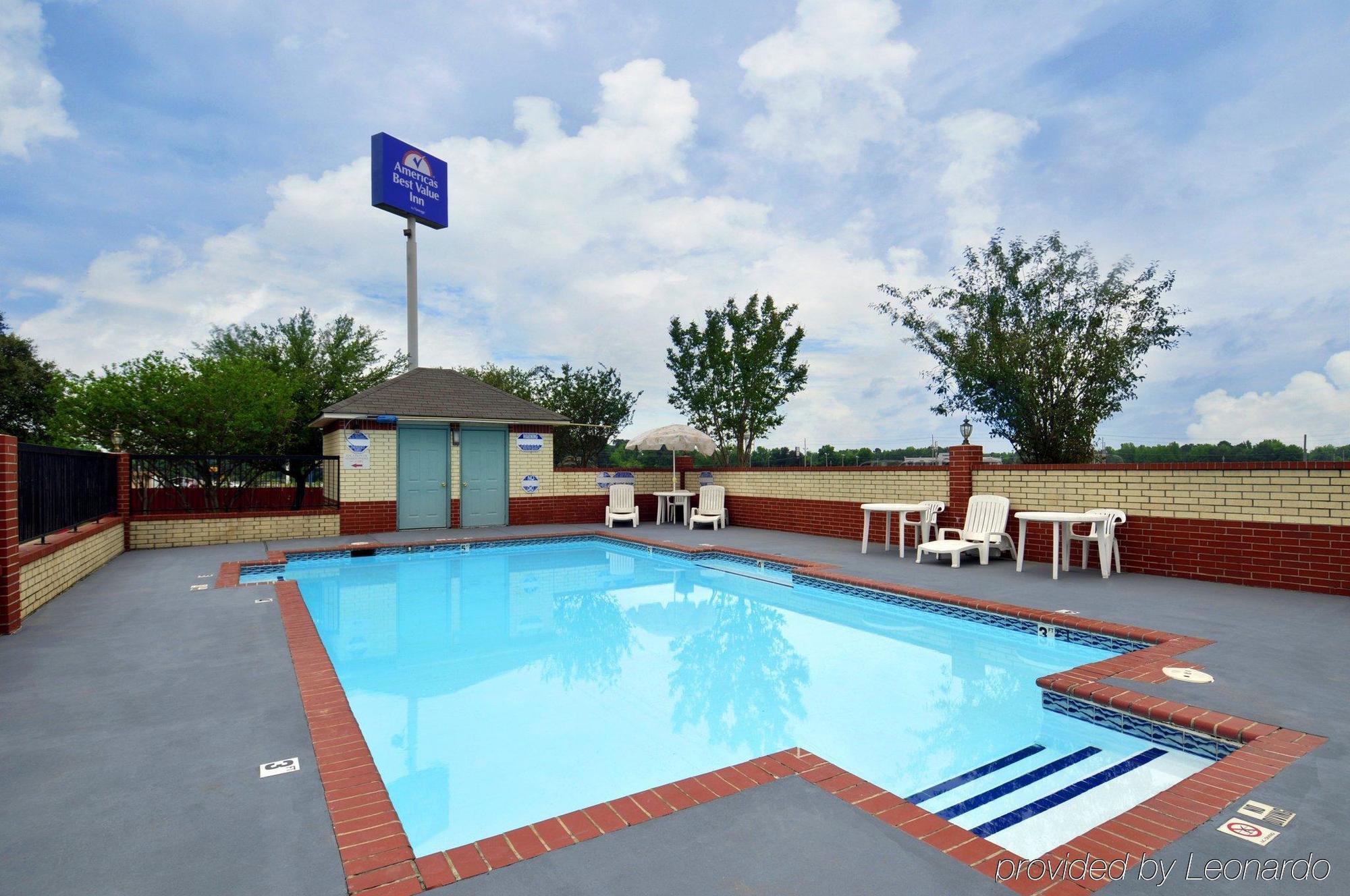 Quality Inn & Suites New Boston Exterior photo